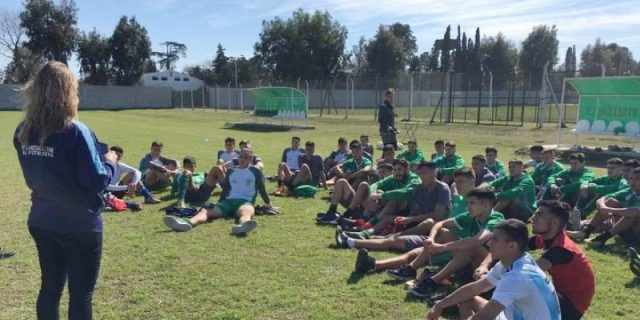 Charla de difusión en Camioneros